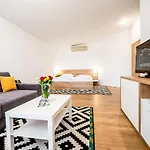 Squash Dependance Hotel Prievidza