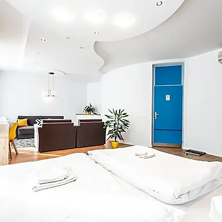 Hotel Squash Dependance 3*